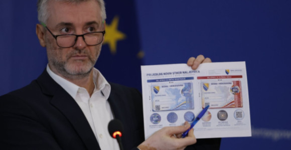 Novine za vozače u BiH: Kartice sa čipom, nove naljepnice