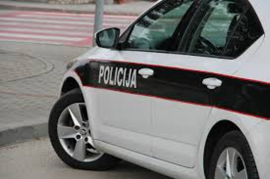 Policajac teško povrijeđen dok se vraćao s posla