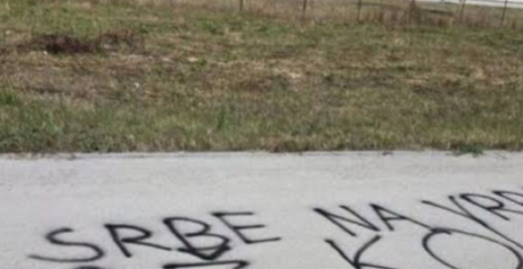 U Brčkom osvanuli grafiti sa govorom mržnje prema Srbima