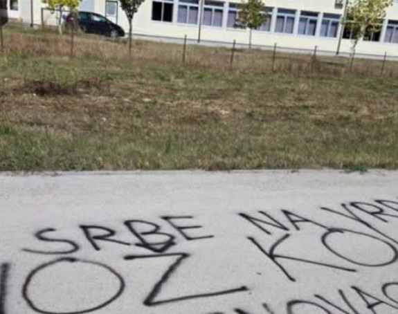 U Brčkom osvanuli grafiti sa govorom mržnje prema Srbima
