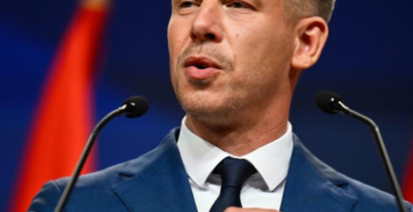 Peteru Mađaru ukinut imunitet u parlamentu Mađarske