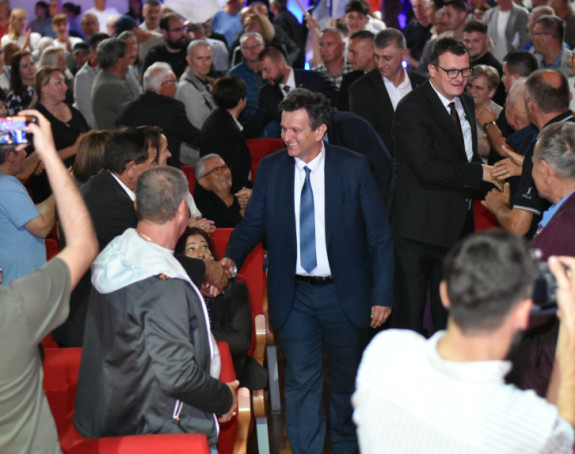 SDS u Derventi: Građanima Srpske vraćamo pravdu!