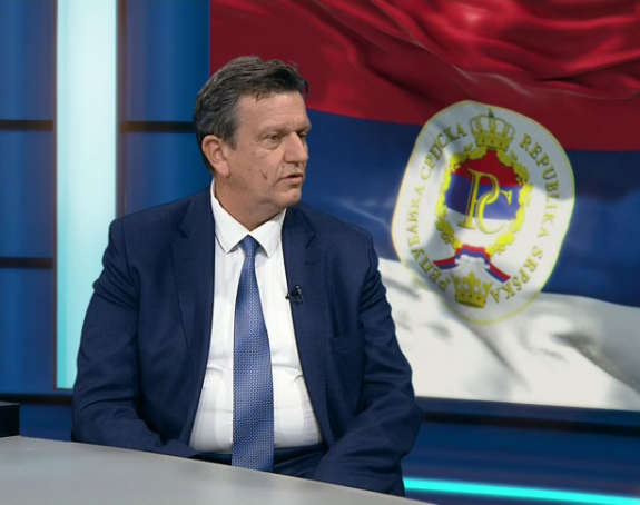 Prosvjetni radnici moraju biti zaštićeni i imati veće plate