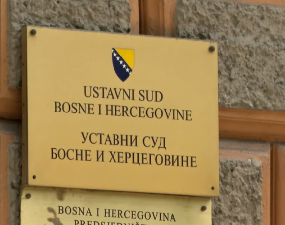 Dodik ne priznaje Ustavni sud BiH, a podnosi apelacije