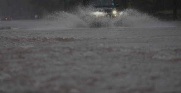 Poplave u Španiji: Jedna osoba stradala, desetine evakuisano