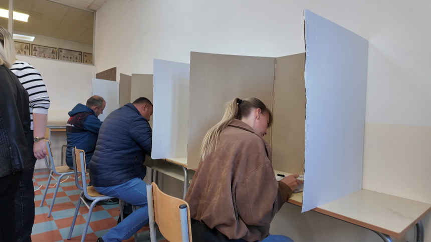 MUP: Tri incidenta zabilježna na biračkim mjestima do 16h