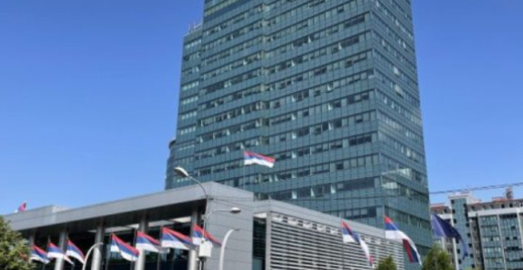 Milioni iz budžeta za stranačke poene: Zloupotrebe javnih resursa bez adekvatnih sankcija