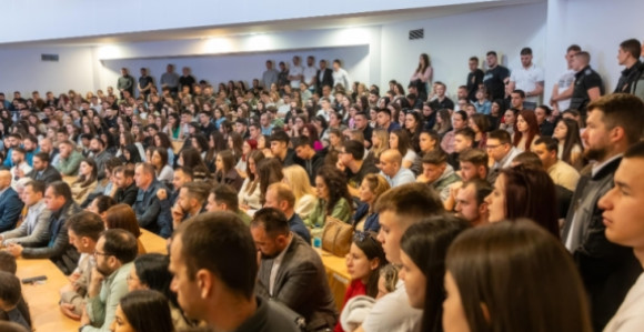Затражена хитна сједница студентских представника због транспарената и порука упућених Републици Српској
