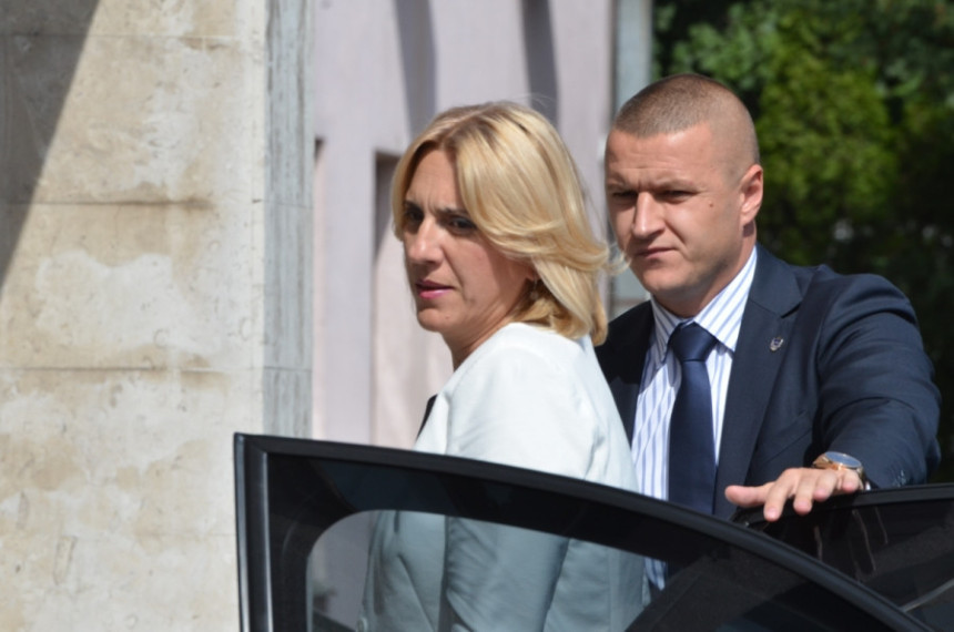 Sin Željke Cvijanović brutalno izvrijeđao i optužio MUP? (foto)