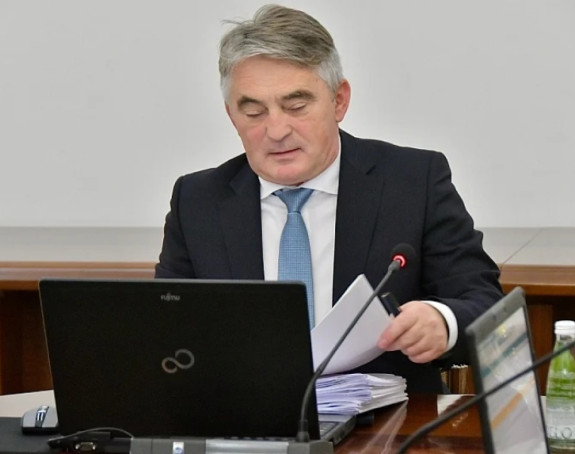 Komšić odobrio 12.636 KM za lift u zgradi u kojoj živi