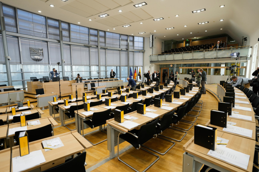 Usvojena rezolucija kojom se traži ukidanje sankcija Rusiji