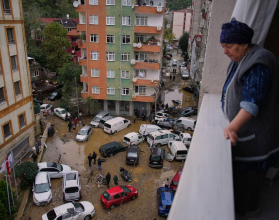 Katastrofa u Turskoj: Poplavljen Istanbul - poginule tri osobe