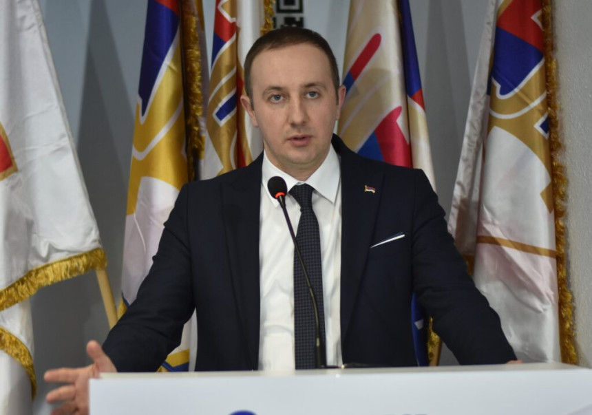 Pročišćavanje je počelo, ko prekrši Statut nije član SDS!