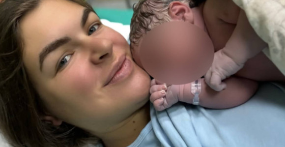 Čestitke: Ima 27 godina, a već je majka petoro djece