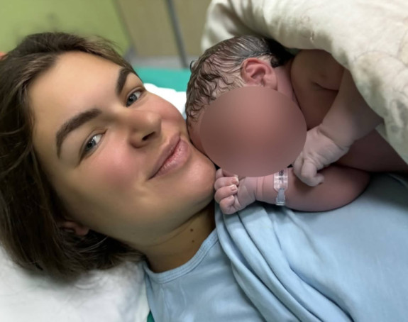 Čestitke: Ima 27 godina, a već je majka petoro djece