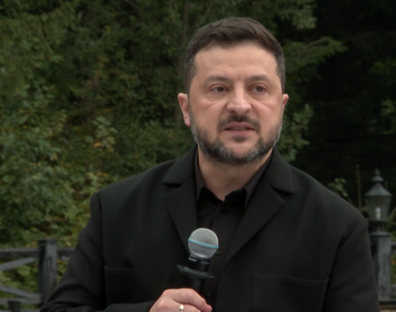 Tramp pokušava da izvrši pritisak na UKR da se preda Rusiji