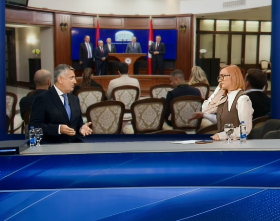 Vlast krila katastrofu u preduzećima, sada glumi spasioce