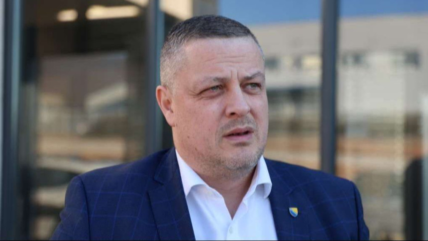 Vlada Federacije BiH: Ministar Mijatović nije razriješen