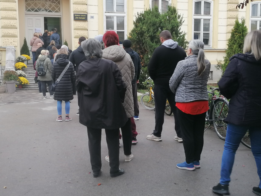 IPSOS/Cesid: Do 19.00 časova glasalo 67,6 odsto birača