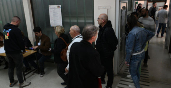 IPSOS/Cesid: Do 17.00 časova glasalo 60,9 odsto birača