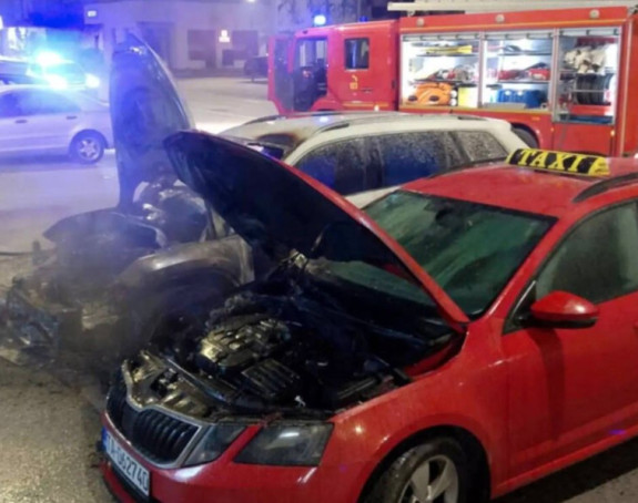Na Palama požar: Dva automobila izgorjela