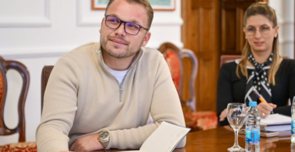 Обновити споменике на Бањ брду и касарне на Кастелу