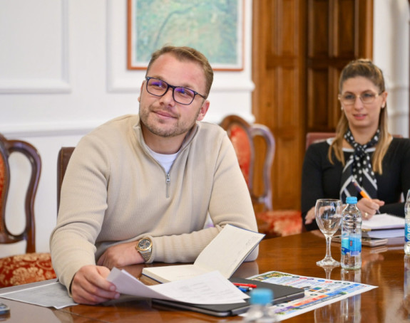 Obnoviti spomenike na Banj brdu i kasarne na Kastelu