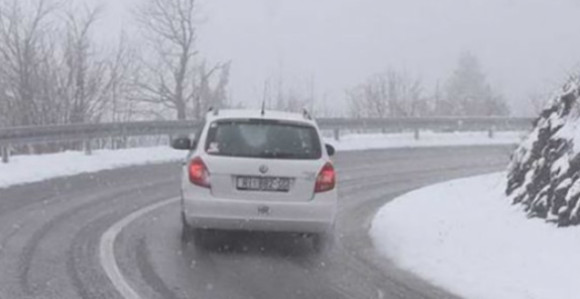 Stiže prvi snijeg u BiH, na planinama 30 centimetara
