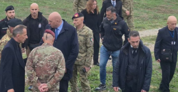 Ministar odbrane Italije posjetio mjesto nesreće