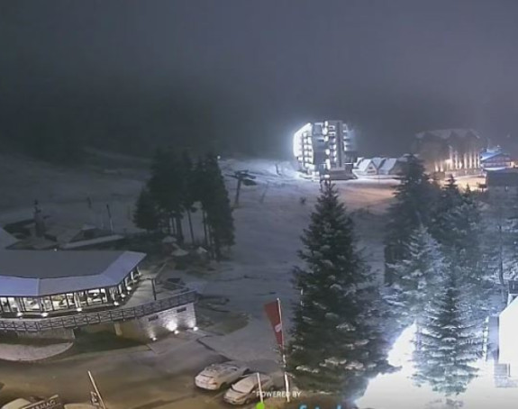 Prvi snijeg počeo padati na Jahorini i Romaniji