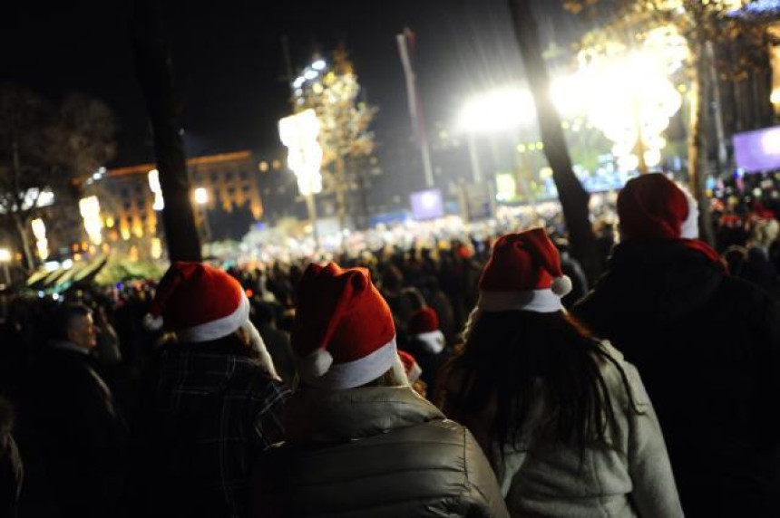 Pet povrijeđenih u novogodišnjoj noći