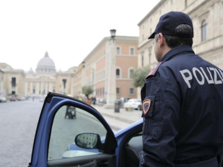 Eksplozija u Firenci, povrijeđen policajac