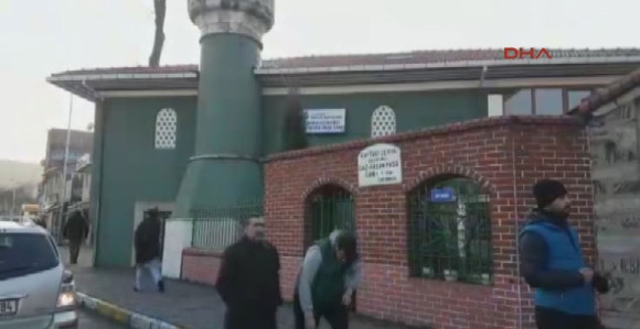 Naoružani napadač pucao u džamiji