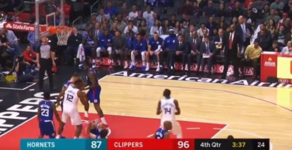 Novi peh - Teodosić hramajući napustio parket!