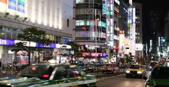 Аутом улетио међу пјешаке