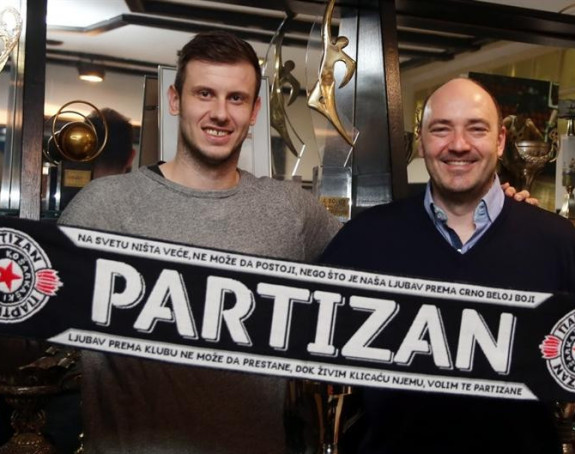 Zvanično: Novica je opet u Partizanu!