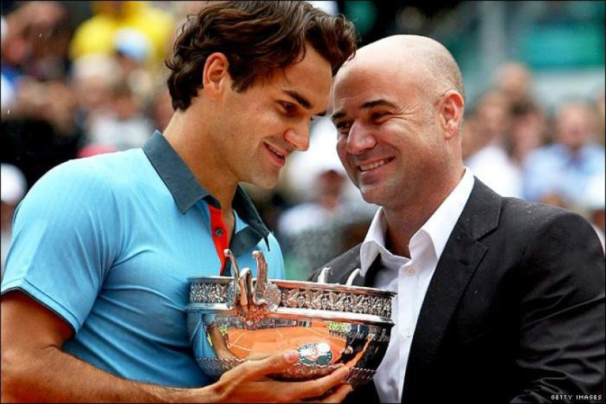 Agasi: Federer nije realan!
