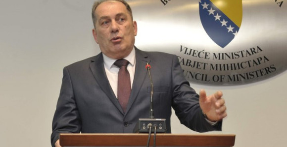 Испитати одговорност Мирсаде Чолаковић