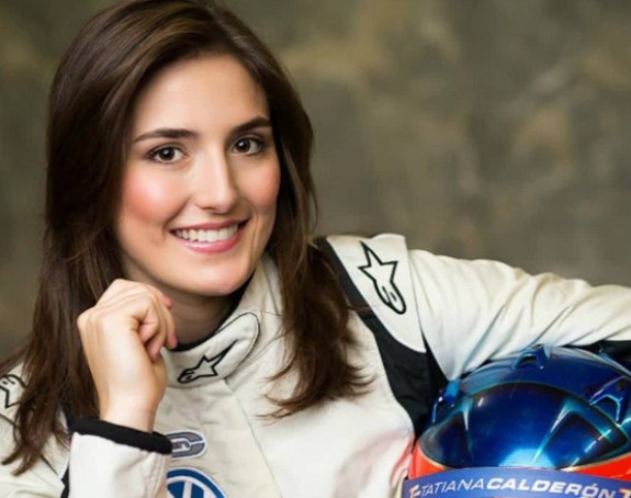 F1: Kolumbijka u bolidu Zaubera!