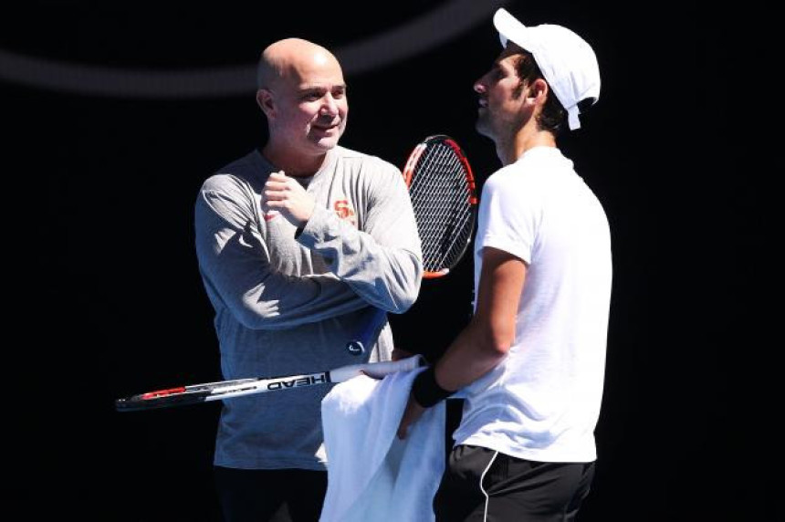 Novak kod Agasija u Vegasu, više "termina" za povratak!