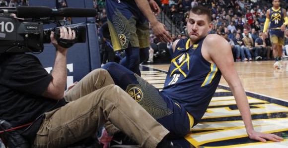 Jokić ni u konkurenciji? Dejvis igrač mjeseca na Zapadu!