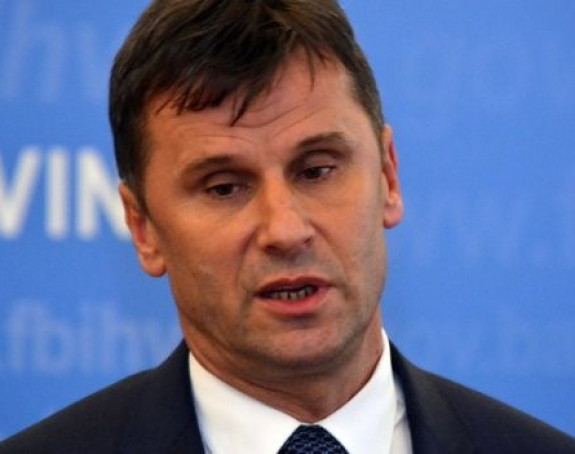 Novalić poručio: Neko kreira haos