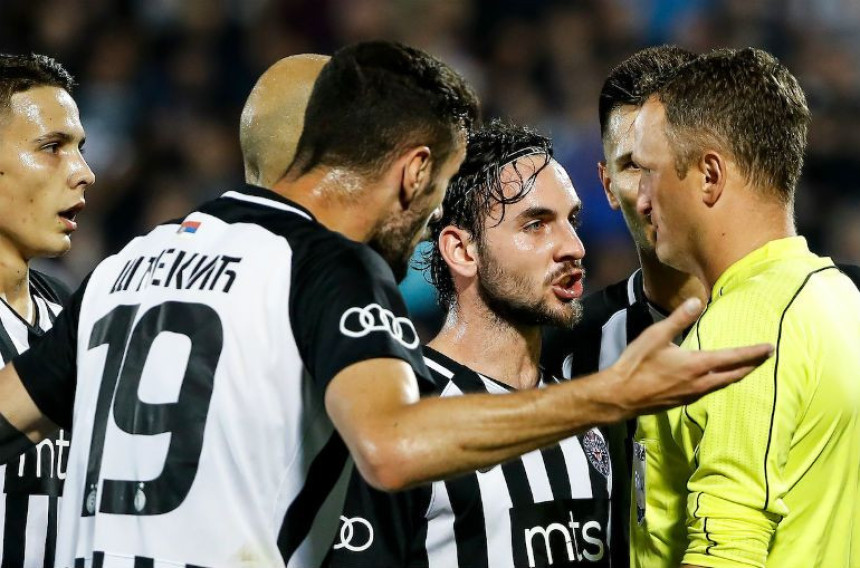 Đokić „ubio“ dodatne sudije! 