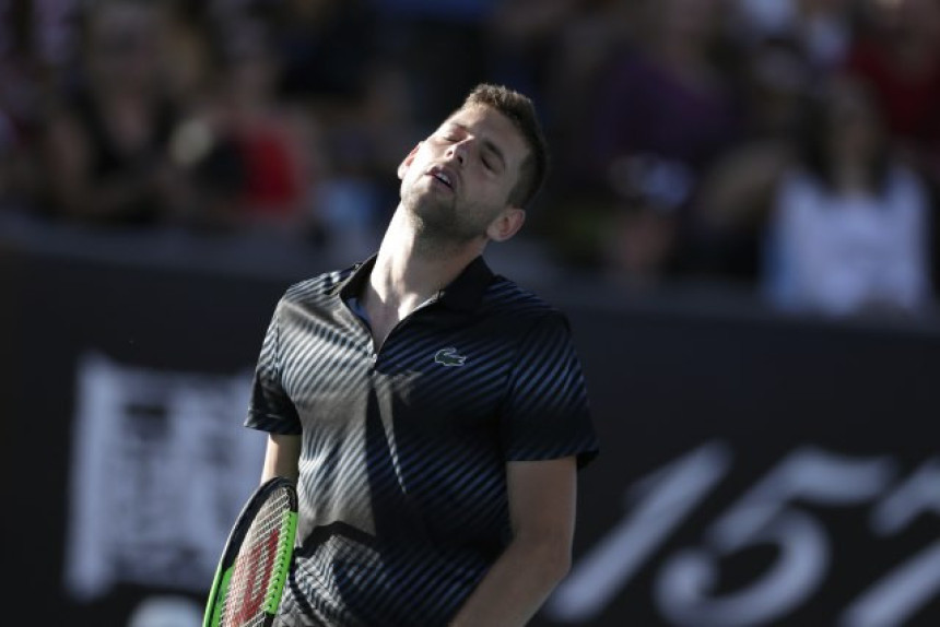 Крајиновић наставио да тоне и испао из Топ 100!