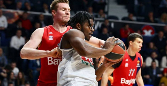 EL: Radonjić i Lučić pokorili "Moraču"!