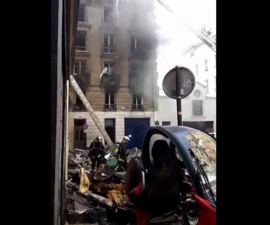Париз: Експлозија у стамбеној згради