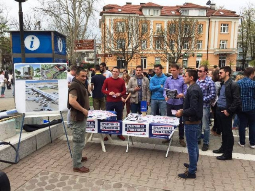 Prvoaprilska akcija mladih opozicionara
