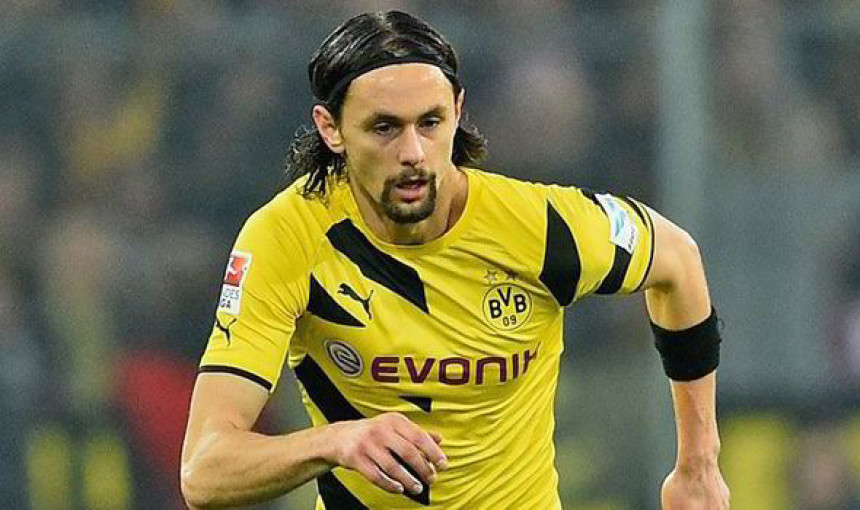 Subotić završio sezonu zbog tromboze ruke!