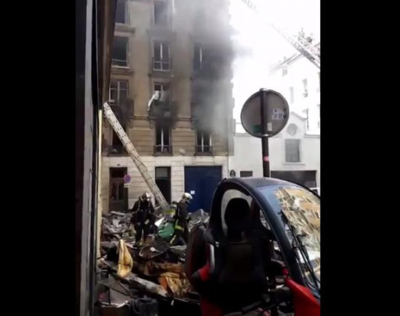 Париз: Експлозија у стамбеној згради