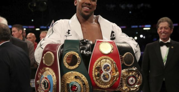 Džošua je pokorio svijet! Sve je njegovo!